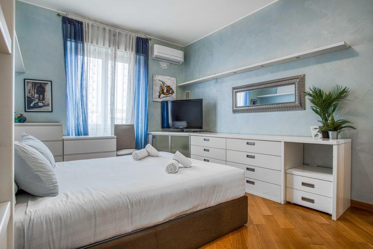 Апартаменти Joivy Vibrant Flat With Balcony Мілан Екстер'єр фото